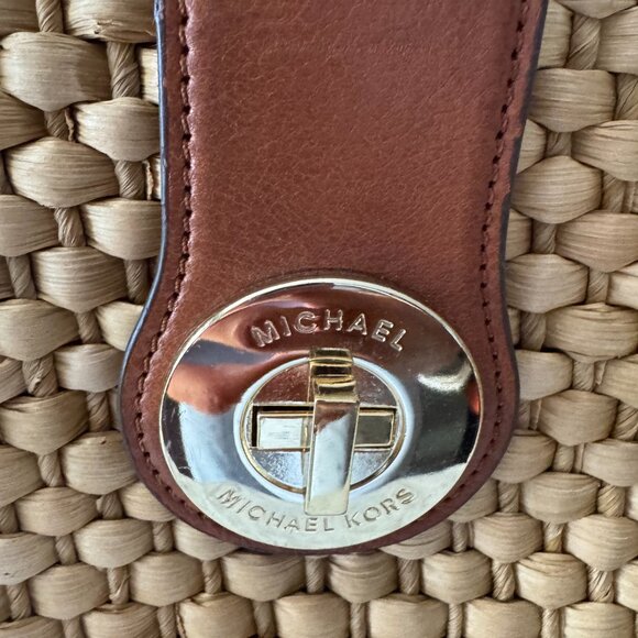 MICHAEL KORS RAFFIA SANTORINI TOTE PURSE, STRAW W/ GOLD CHAIN & BROWN LEATHER - Picture 5 of 11